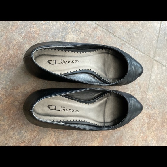 Slip On - Picture 2 of 3